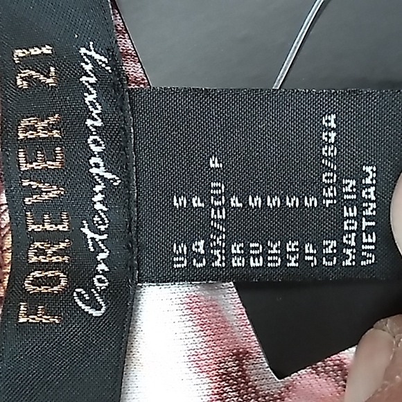 FOREVER 21 CONTEMPORARY FLORAL BLOUSE SZ S - Picture 12 of 12